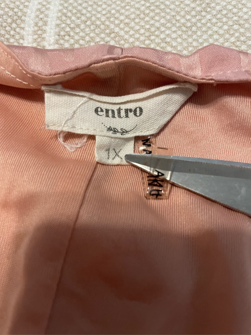 Entro Blush Pink Satin Jacquard Shift Dress 1X Tie Sleeve Pockets - Picture 9 of 9